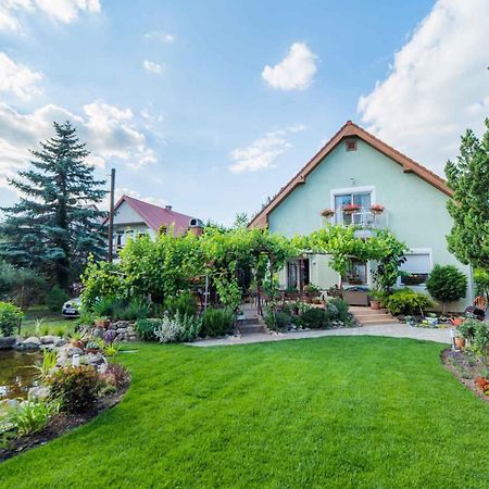 Apartment In Keszthely/Balaton 19020 Ngoại thất bức ảnh